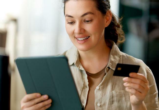 Empréstimo para negativado: conheça alternativas seguras e a parceria da QueroCrédito com Juros, BV e Creditas