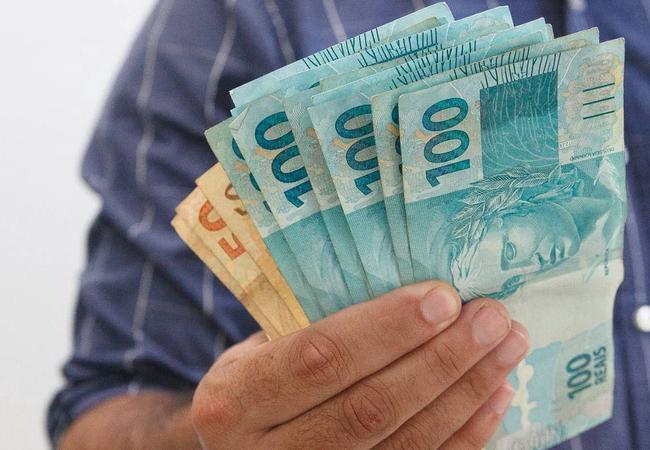 Mais equilíbrio e poder de compra: Governo projeta salário mínimo 2026 de R$1.630